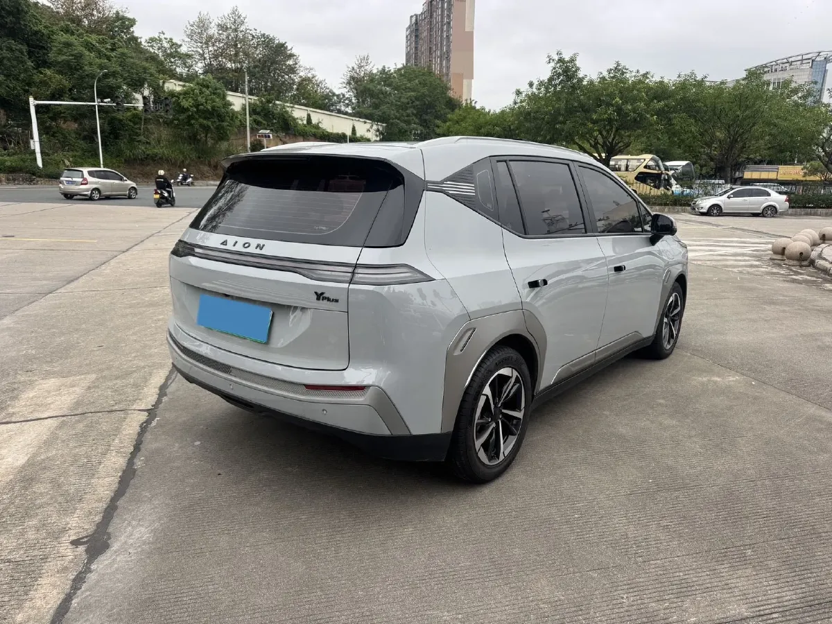 2024 Leapmotor C11 1.5L 95HP L4 REEV 43.74KWH,autocango,china used car exporter,china ev exporter,chinese used car exporter,chinese used ev exporter