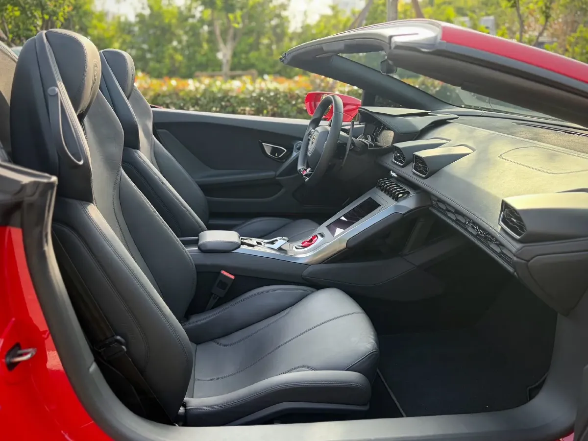 2020 Lamborghini Huracán 5.2L 611HP V10 7DCT,autocango,china used car exporter,china ev exporter,chinese used car exporter,chinese used ev exporter