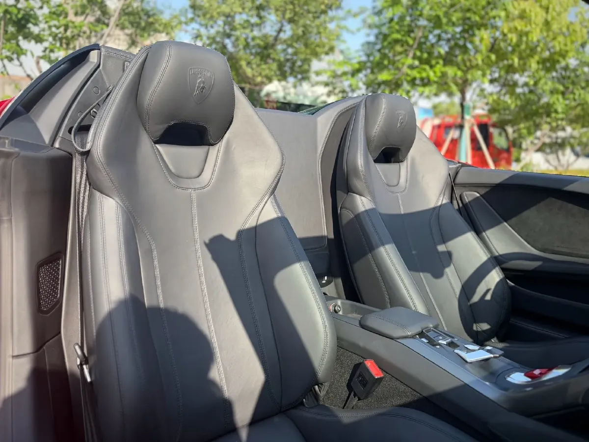 2020 Lamborghini Huracán 5.2L 611HP V10 7DCT,autocango,china used car exporter,china ev exporter,chinese used car exporter,chinese used ev exporter