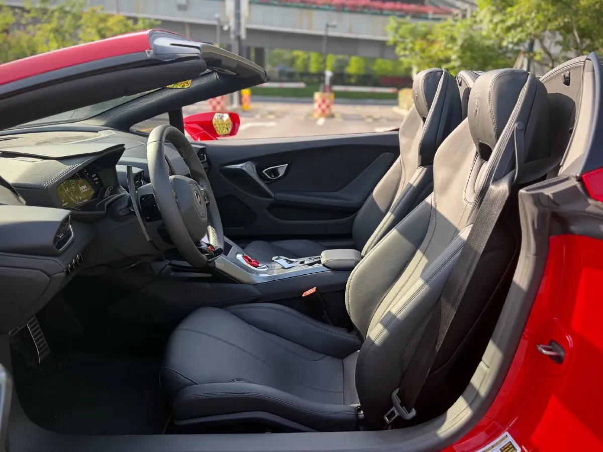 2020 Lamborghini Huracán 5.2L 611HP V10 7DCT,autocango,china used car exporter,china ev exporter,chinese used car exporter,chinese used ev exporter