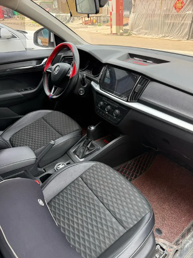 2021 Skoda Kamiq 1.5L 112HP L4 6AT,autocango,china used car exporter,china ev exporter,chinese used car exporter,chinese used ev exporter