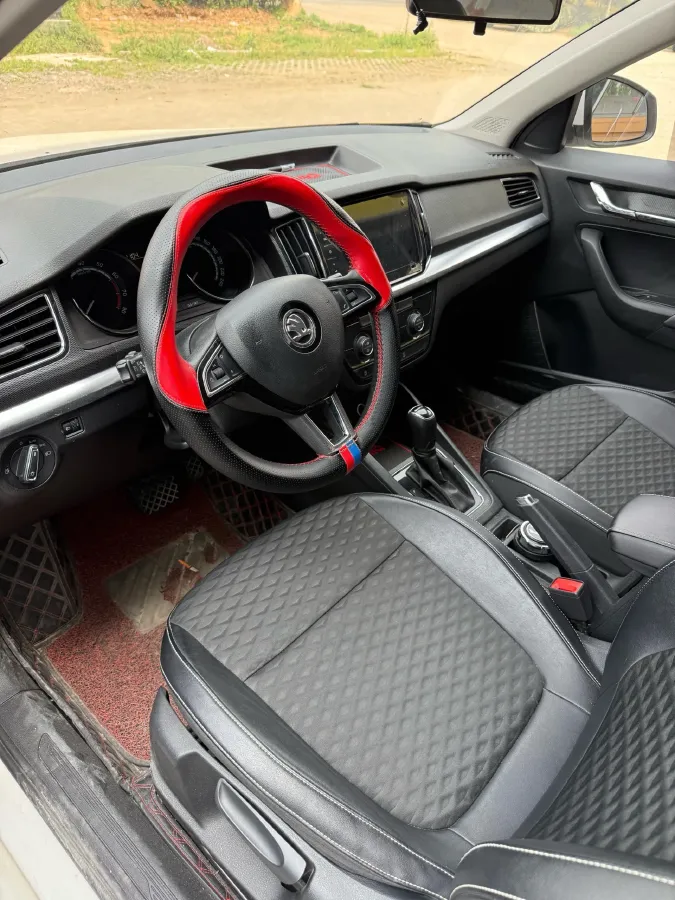 2021 Skoda Kamiq 1.5L 112HP L4 6AT,autocango,china used car exporter,china ev exporter,chinese used car exporter,chinese used ev exporter