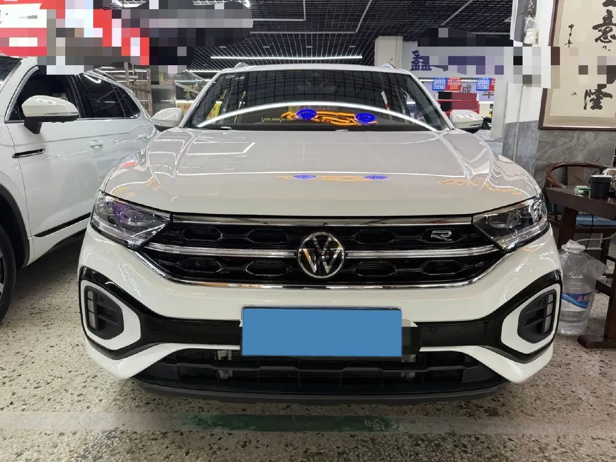 2023 Volkswagen T-Roc 1.5T 160HP L4 7DCT,autocango,china used car exporter,china ev exporter,chinese used car exporter,chinese used ev exporter