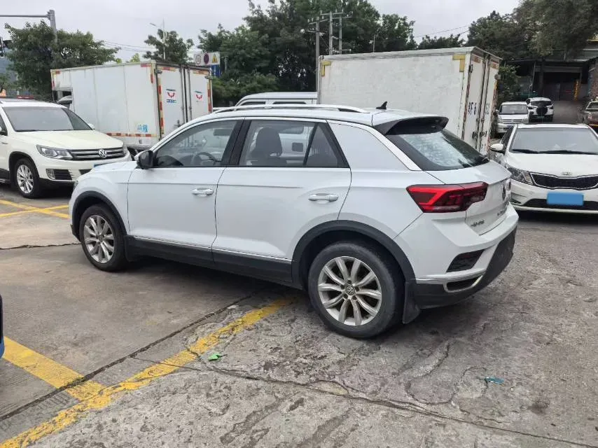 2020 Volkswagen T-Roc 1.4T 150HP L4 7DCT,autocango,china used car exporter,china ev exporter,chinese used car exporter,chinese used ev exporter