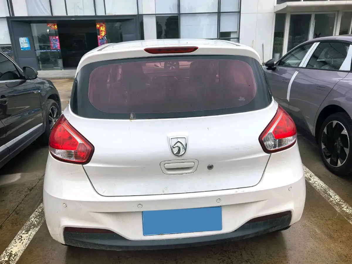 2020 BaoJun 310 1.2L 80HP L4 5MT,autocango,china used car exporter,china ev exporter,chinese used car exporter,chinese used ev exporter