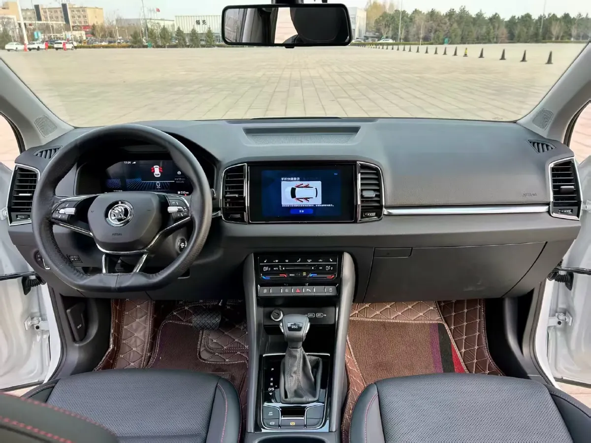 2023 Skoda Karoq 1.4T 150HP L4 7DCT,autocango,china used car exporter,china ev exporter,chinese used car exporter,chinese used ev exporter