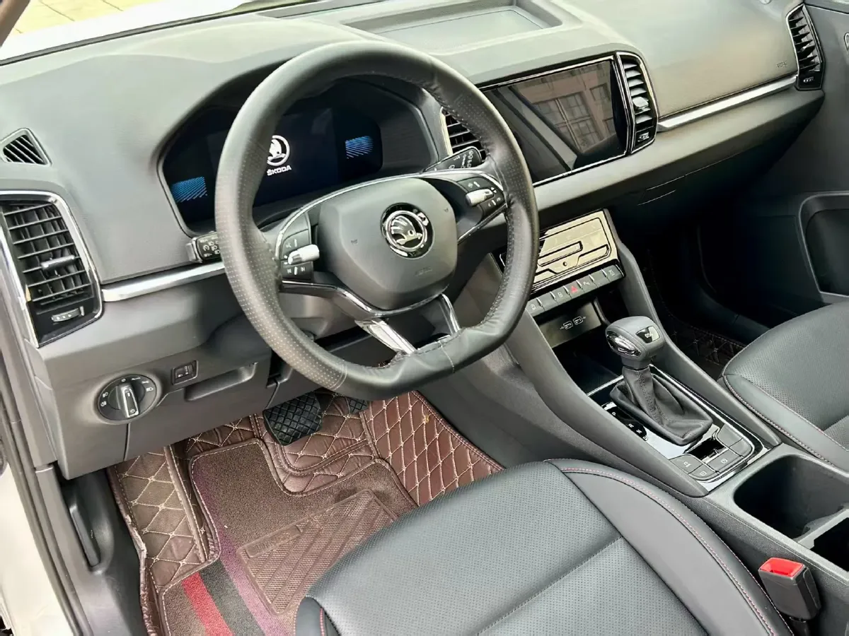 2023 Skoda Karoq 1.4T 150HP L4 7DCT,autocango,china used car exporter,china ev exporter,chinese used car exporter,chinese used ev exporter