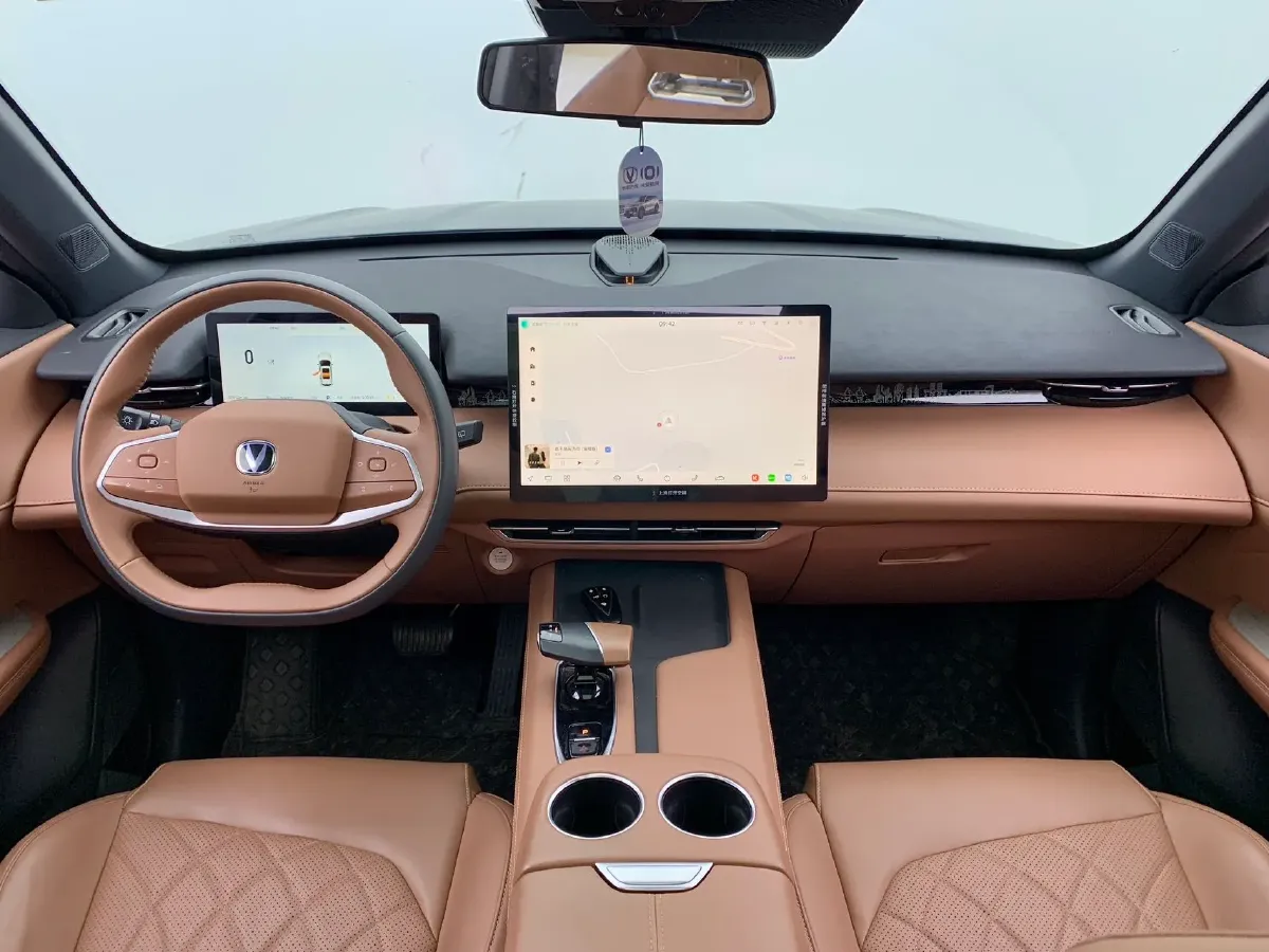 2024 ChangAn UNI-Z 1.5L 98HP L4 E-CVT PHEV 18.4KWH,autocango,china used car exporter,china ev exporter,chinese used car exporter,chinese used ev exporter