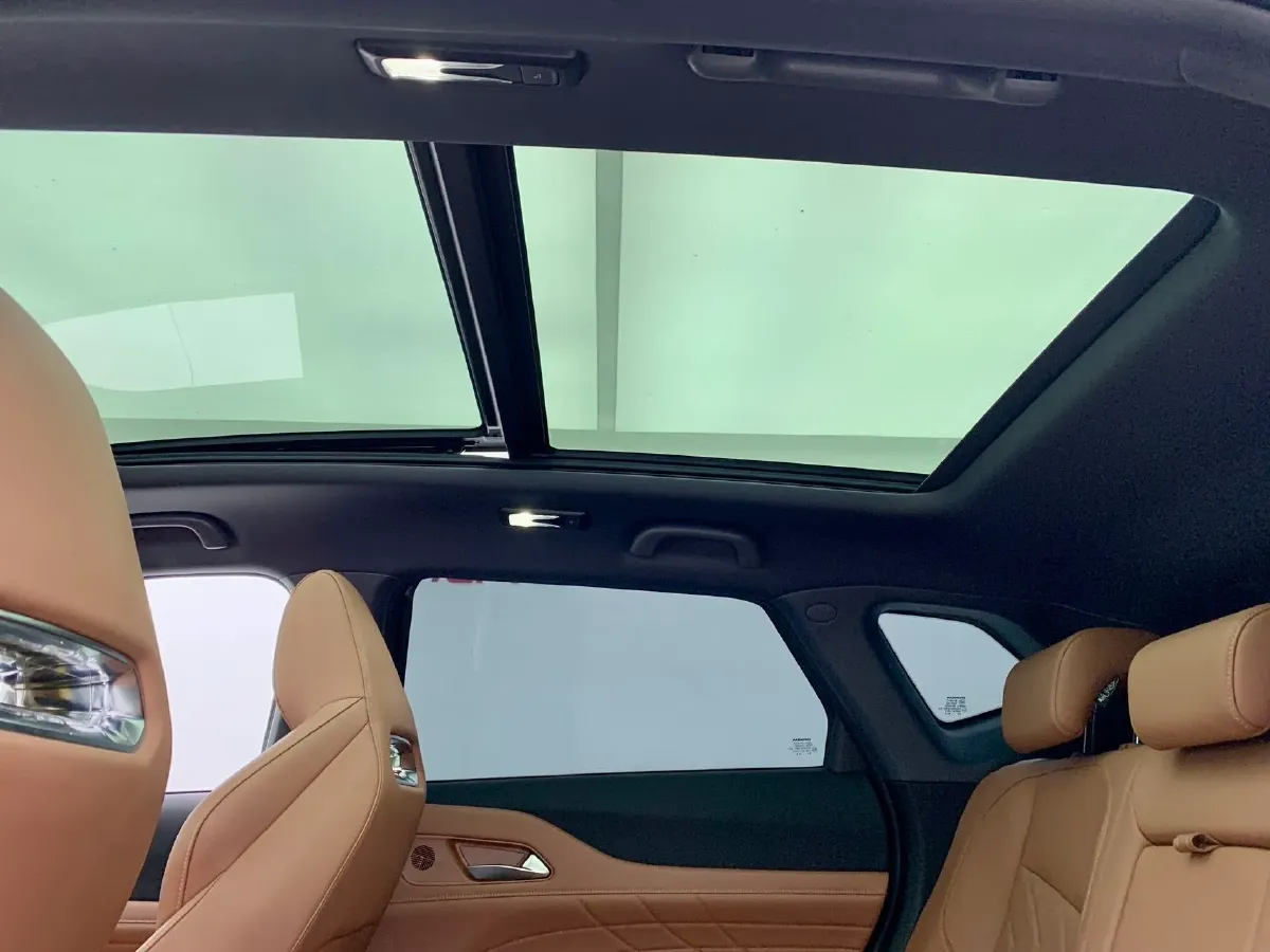 2024 ChangAn UNI-Z 1.5L 98HP L4 E-CVT PHEV 18.4KWH,autocango,china used car exporter,china ev exporter,chinese used car exporter,chinese used ev exporter