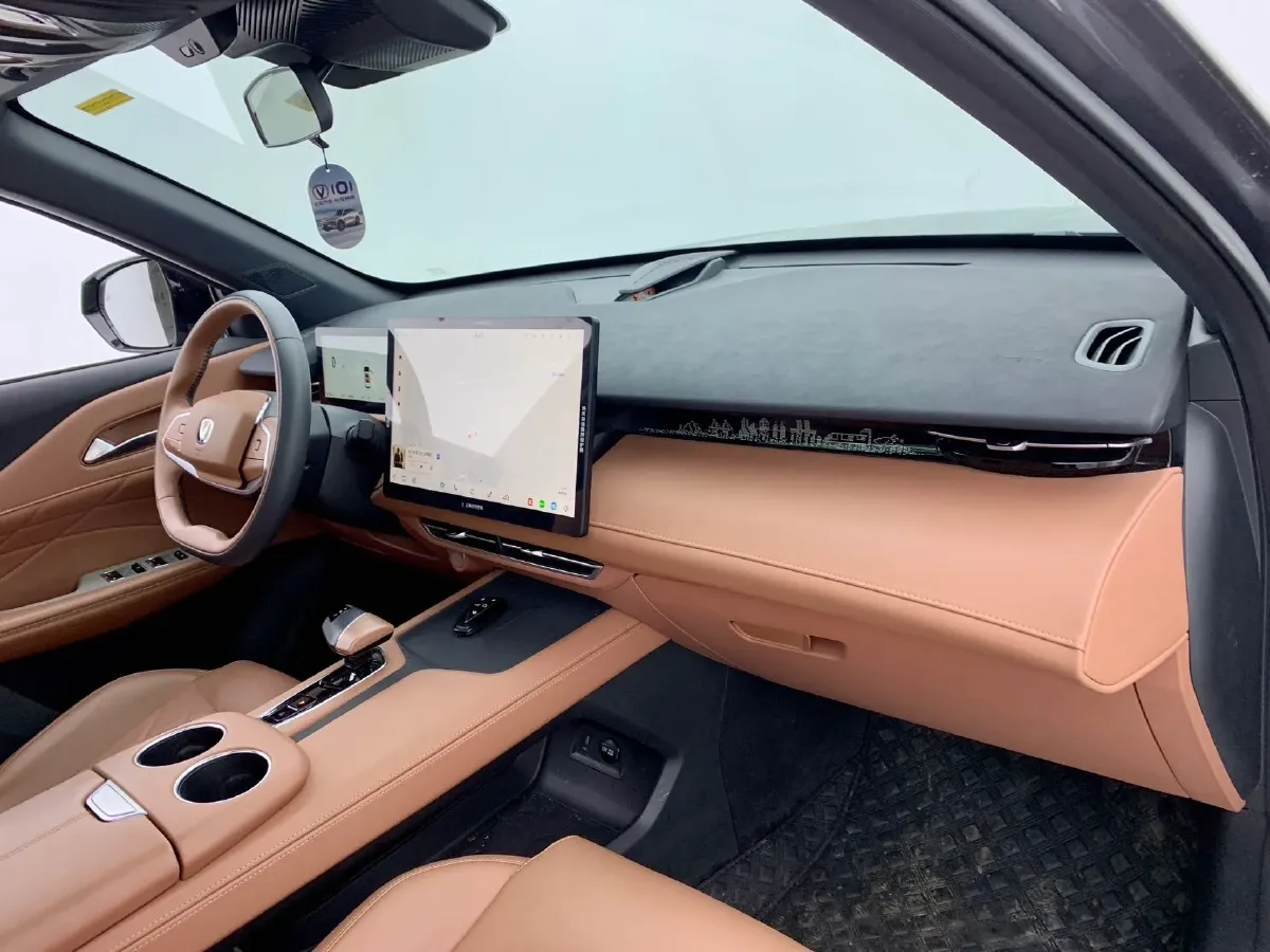2024 ChangAn UNI-Z 1.5L 98HP L4 E-CVT PHEV 18.4KWH,autocango,china used car exporter,china ev exporter,chinese used car exporter,chinese used ev exporter