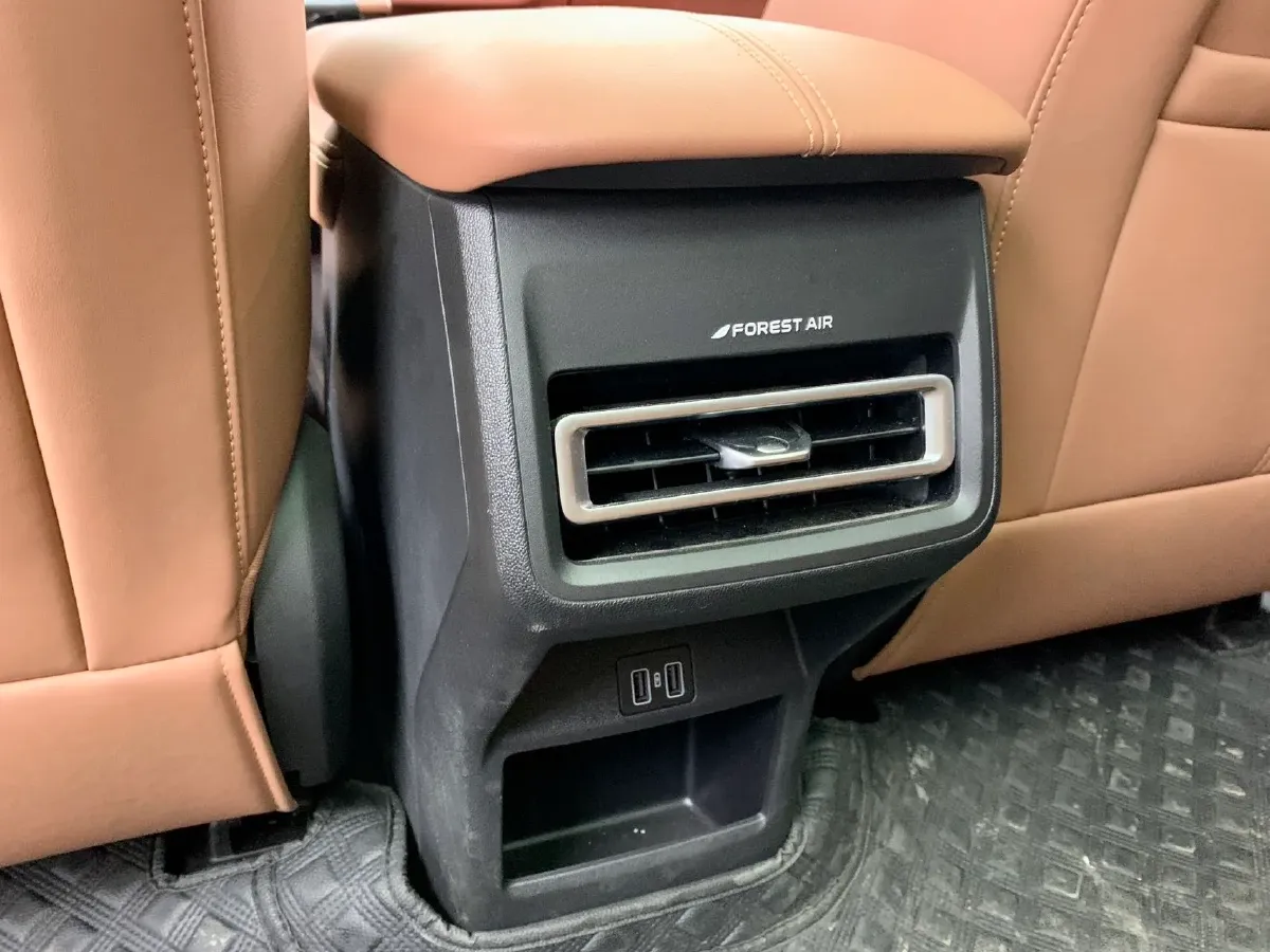 2024 ChangAn UNI-Z 1.5L 98HP L4 E-CVT PHEV 18.4KWH,autocango,china used car exporter,china ev exporter,chinese used car exporter,chinese used ev exporter
