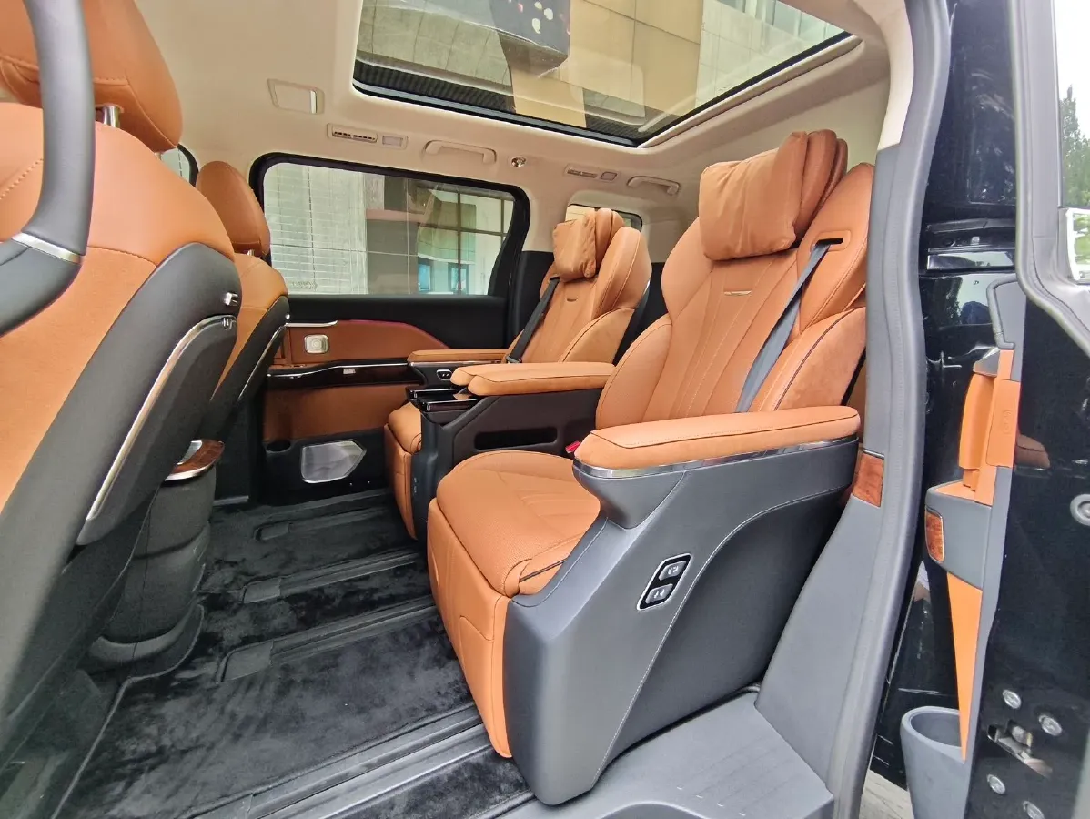 2024 HongQi HQ9 2.0T 163HP L4 1DHT PHEV 20.14KWH,autocango,china used car exporter,china ev exporter,chinese used car exporter,chinese used ev exporter