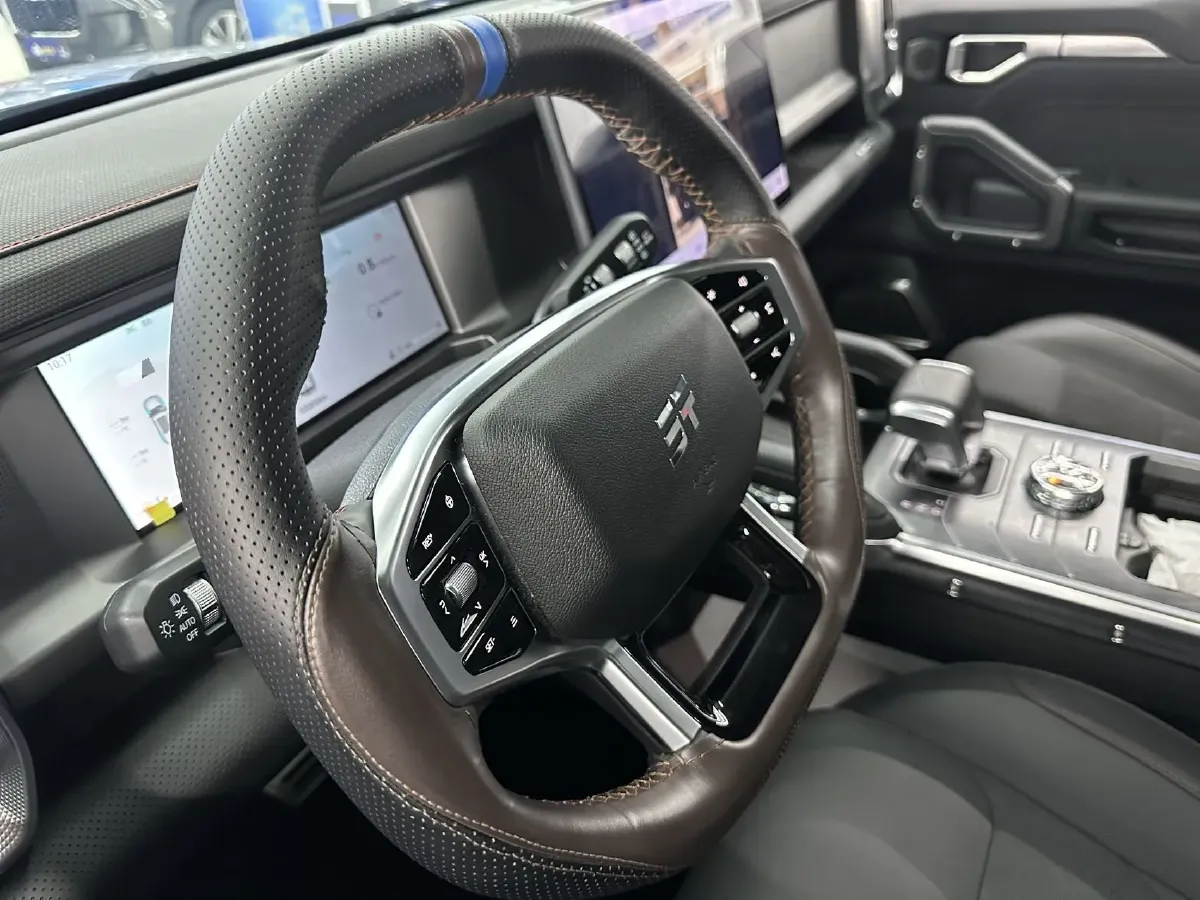 2023 Jetour Traveller 2.0T 254HP L4 7DCT,autocango,china used car exporter,china ev exporter,chinese used car exporter,chinese used ev exporter