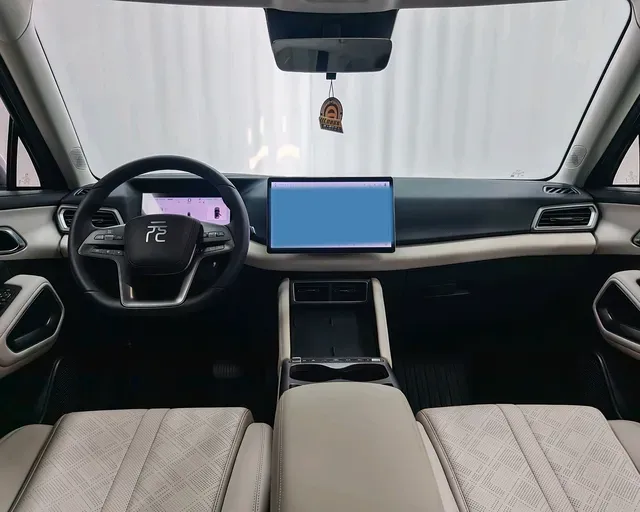 2025 BYD YuanUP BEV 45.12KWH,autocango,china used car exporter,china ev exporter,chinese used car exporter,chinese used ev exporter