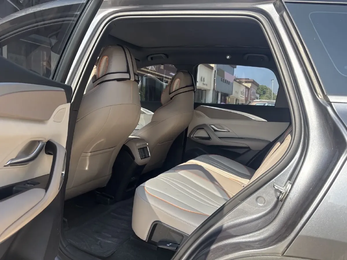 2024 BYD Song Pro 1.5L 110HP L4 E-CVT PHEV 18.3KWH,autocango,china used car exporter,china ev exporter,chinese used car exporter,chinese used ev exporter