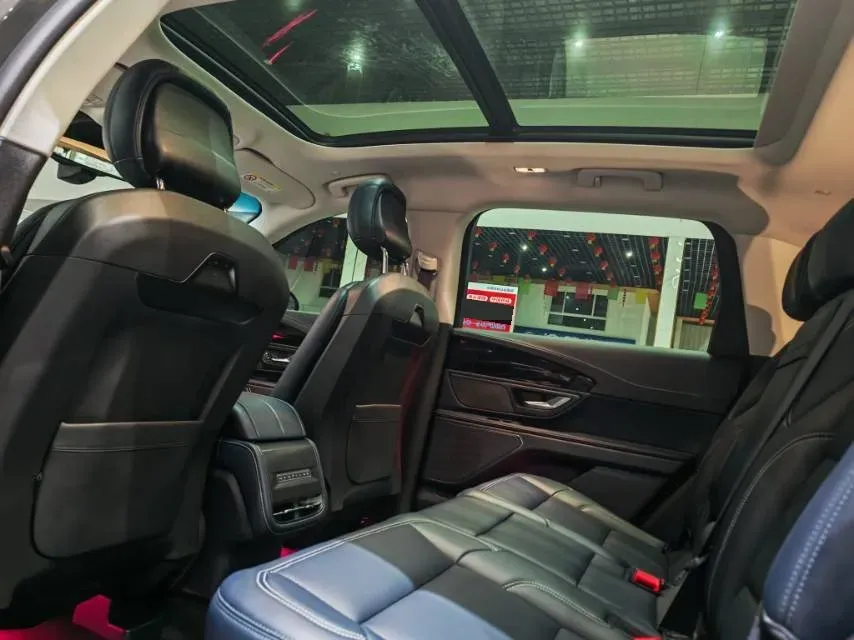 2023 Lincoln Nautilus 2.0T 261HP L4 8AT,autocango,china used car exporter,china ev exporter,chinese used car exporter,chinese used ev exporter