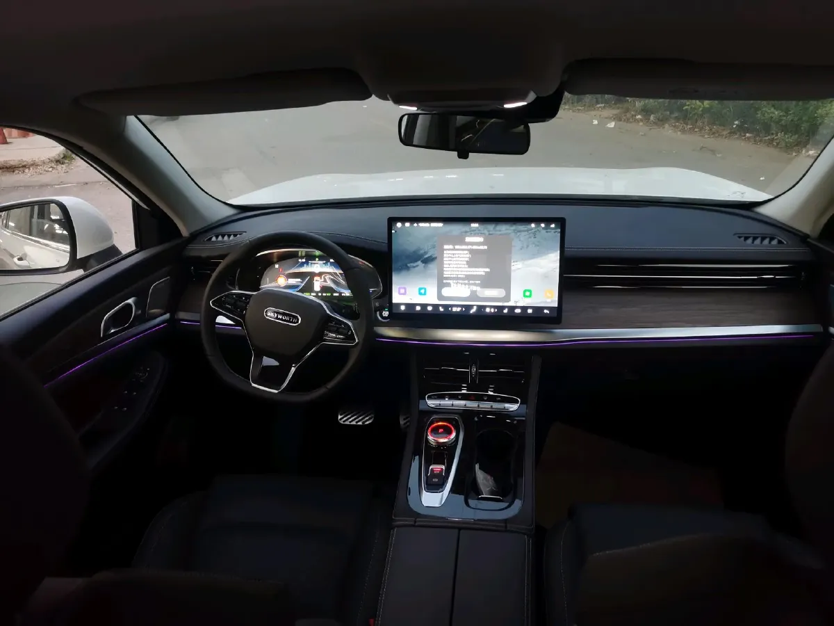 2024 Skyworth HT-i 1.5L 110HP L4 E-CVT PHEV 21.68KWH,autocango,china used car exporter,china ev exporter,chinese used car exporter,chinese used ev exporter