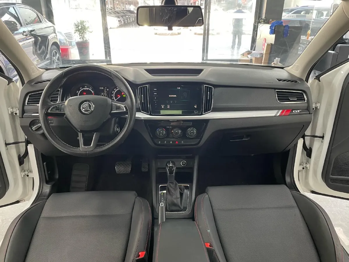 2021 Skoda Kamiq 1.2T 116HP L4 7DCT,autocango,china used car exporter,china ev exporter,chinese used car exporter,chinese used ev exporter