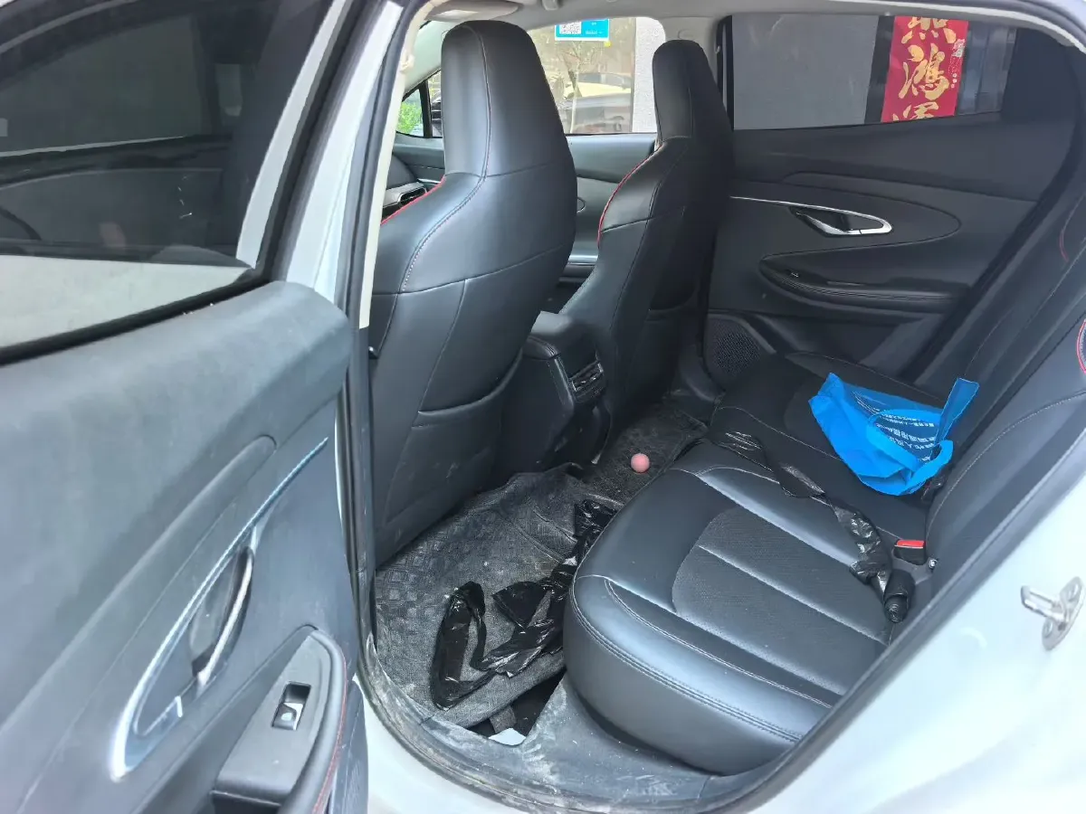 2020 ChangAn UNI-T 1.5T 180HP L4 7DCT,autocango,china used car exporter,china ev exporter,chinese used car exporter,chinese used ev exporter