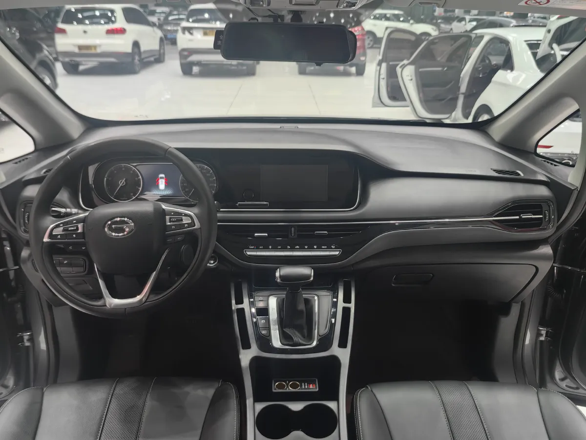 2021 GAC Trumpchi M6 1.5T 169HP L4 7DCT,autocango,china used car exporter,china ev exporter,chinese used car exporter,chinese used ev exporter