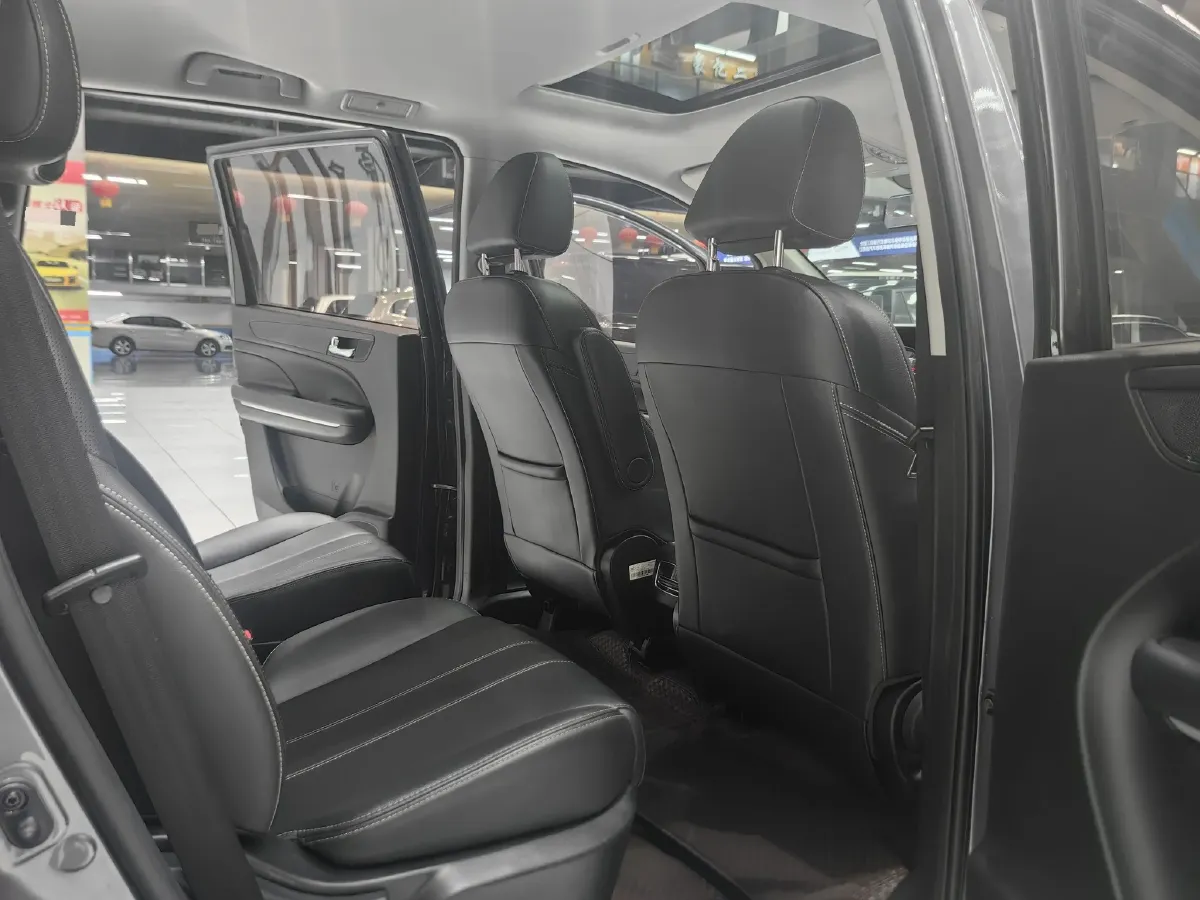 2021 GAC Trumpchi M6 1.5T 169HP L4 7DCT,autocango,china used car exporter,china ev exporter,chinese used car exporter,chinese used ev exporter