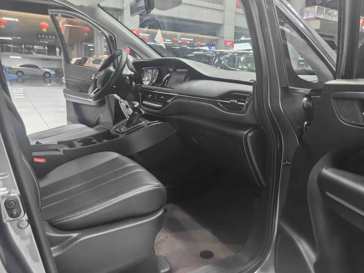 2021 GAC Trumpchi M6 1.5T 169HP L4 7DCT,autocango,china used car exporter,china ev exporter,chinese used car exporter,chinese used ev exporter