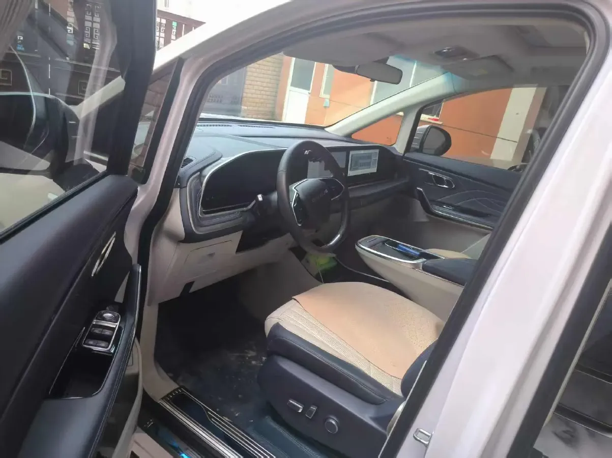 2022 MAXUS G90 2.0T 234HP L4 8AT,autocango,china used car exporter,china ev exporter,chinese used car exporter,chinese used ev exporter