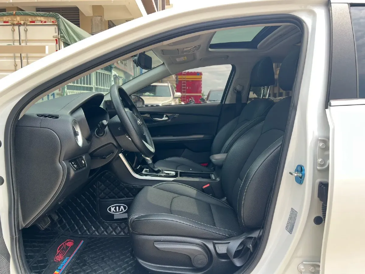 2020 Kia K3 1.5L 115HP L4 CVT,autocango,china used car exporter,china ev exporter,chinese used car exporter,chinese used ev exporter