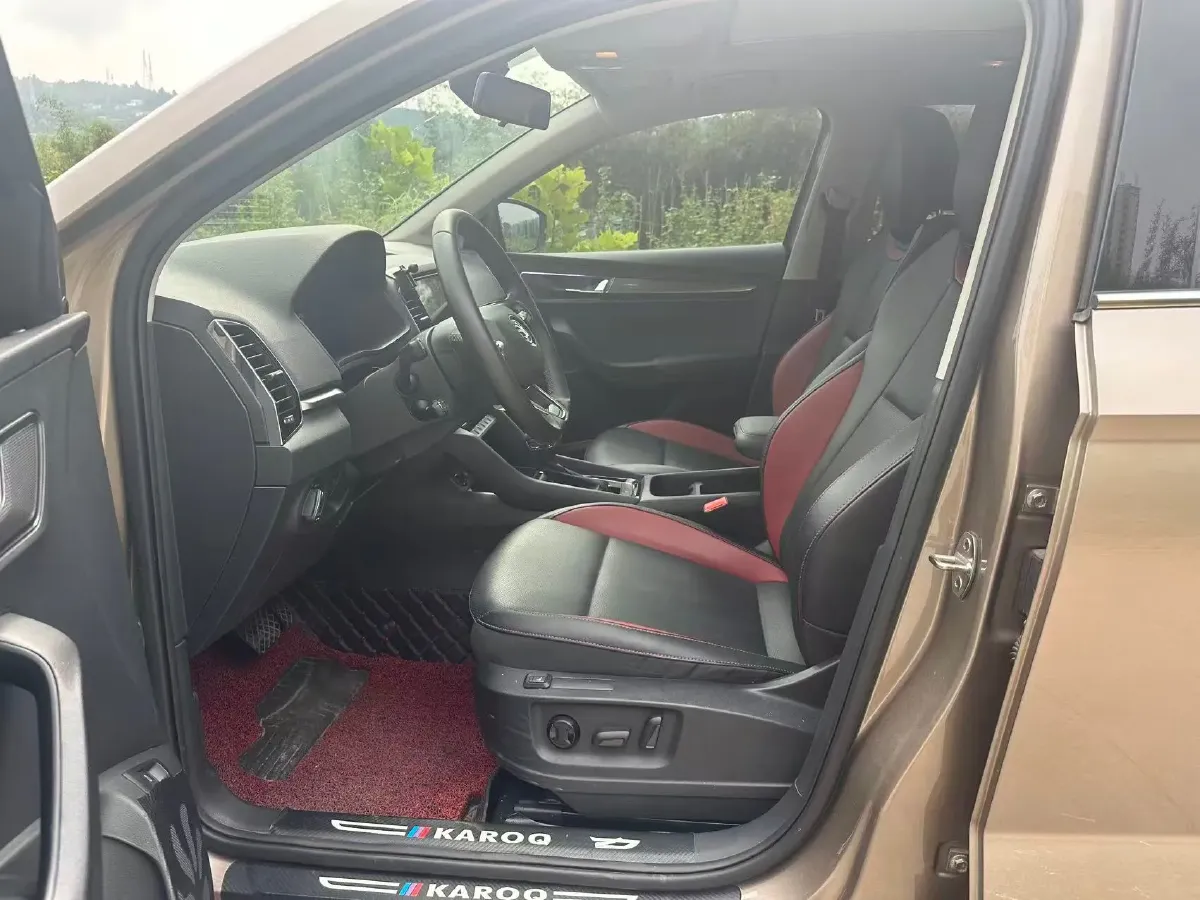 2022 Skoda Karoq 1.4T 150HP L4 7DCT,autocango,china used car exporter,china ev exporter,chinese used car exporter,chinese used ev exporter