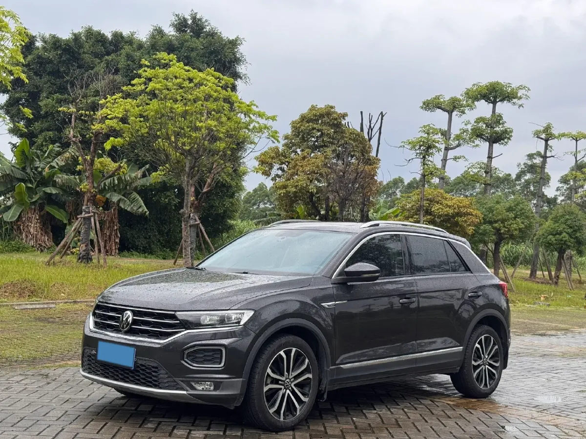 2020 Volkswagen T-Roc 1.4T 150HP L4 7DCT,autocango,china used car exporter,china ev exporter,chinese used car exporter,chinese used ev exporter