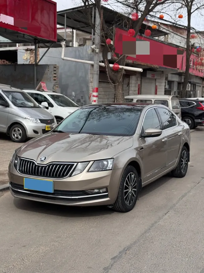2018 Skoda Octavia 1.2T 116HP L4 7DCT,autocango,china used car exporter,china ev exporter,chinese used car exporter,chinese used ev exporter