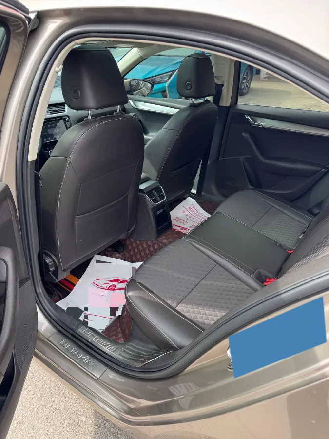 2018 Skoda Octavia 1.2T 116HP L4 7DCT,autocango,china used car exporter,china ev exporter,chinese used car exporter,chinese used ev exporter