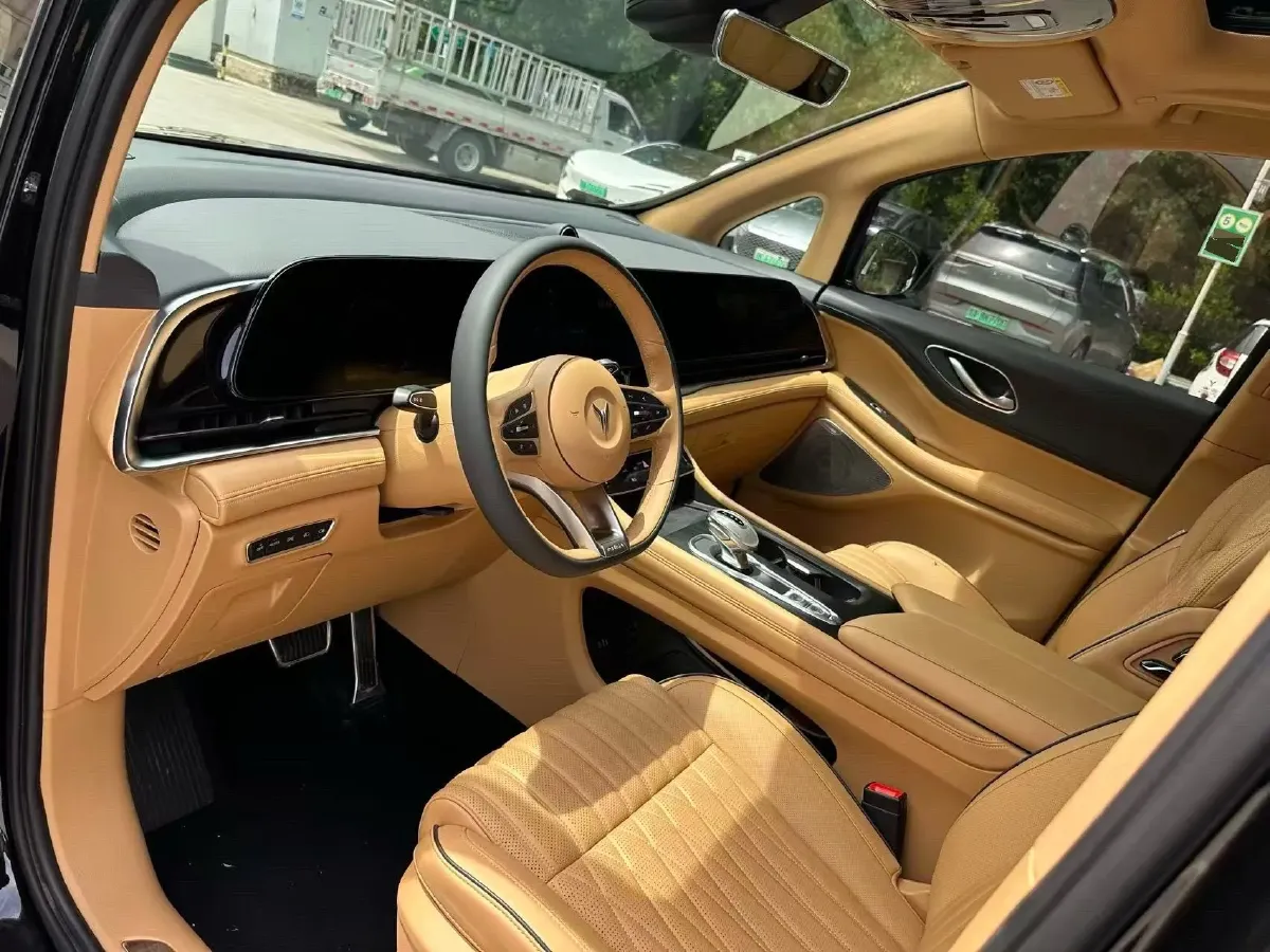 2022 Voyah Dream 1.5T 136HP L4 PHEV 25.57KWH,autocango,china used car exporter,china ev exporter,chinese used car exporter,chinese used ev exporter