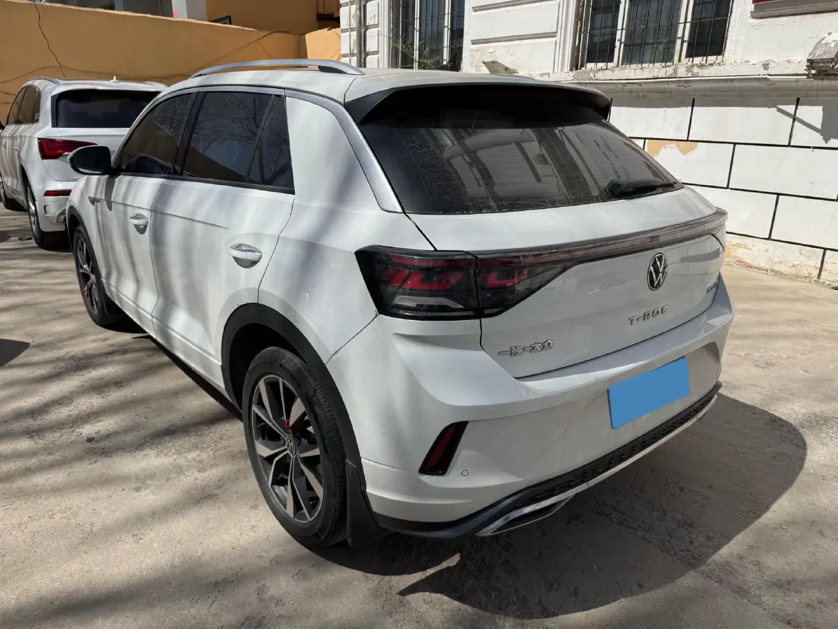 2023 Volkswagen T-Roc 1.5T 160HP L4 7DCT,autocango,china used car exporter,china ev exporter,chinese used car exporter,chinese used ev exporter