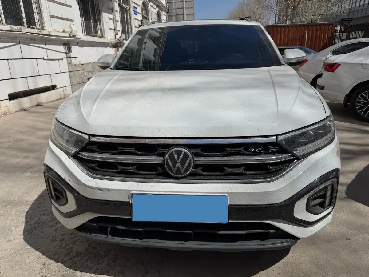 2023 Volkswagen T-Roc 1.5T 160HP L4 7DCT,autocango,china used car exporter,china ev exporter,chinese used car exporter,chinese used ev exporter