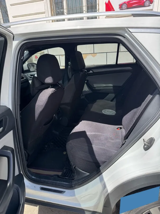 2023 Volkswagen T-Roc 1.5T 160HP L4 7DCT,autocango,china used car exporter,china ev exporter,chinese used car exporter,chinese used ev exporter
