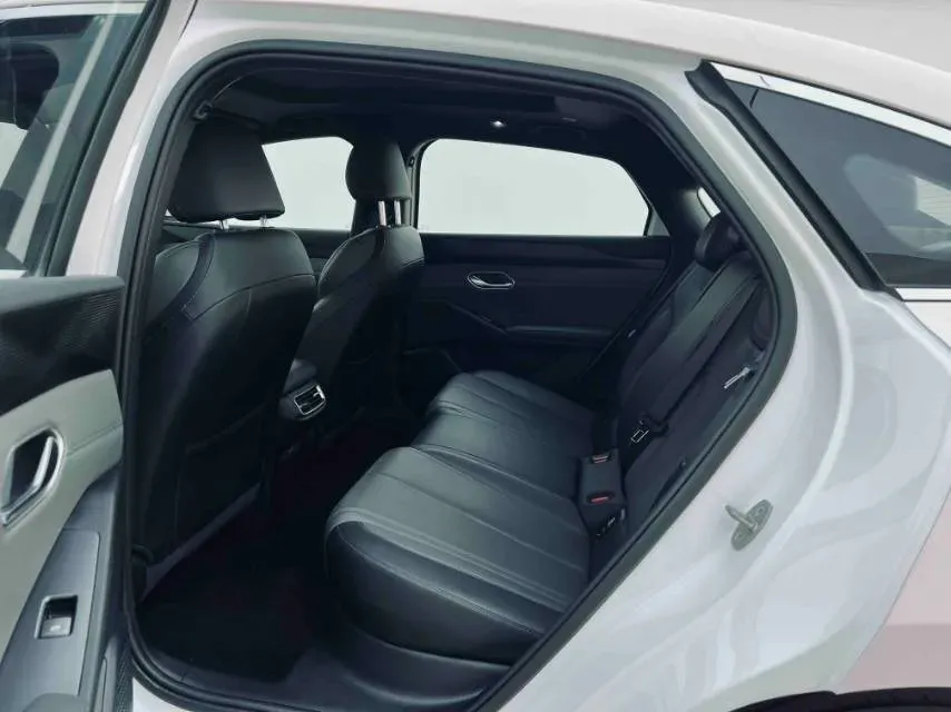 2025 BYD QinL BEV,autocango,china used car exporter,china ev exporter,chinese used car exporter,chinese used ev exporter