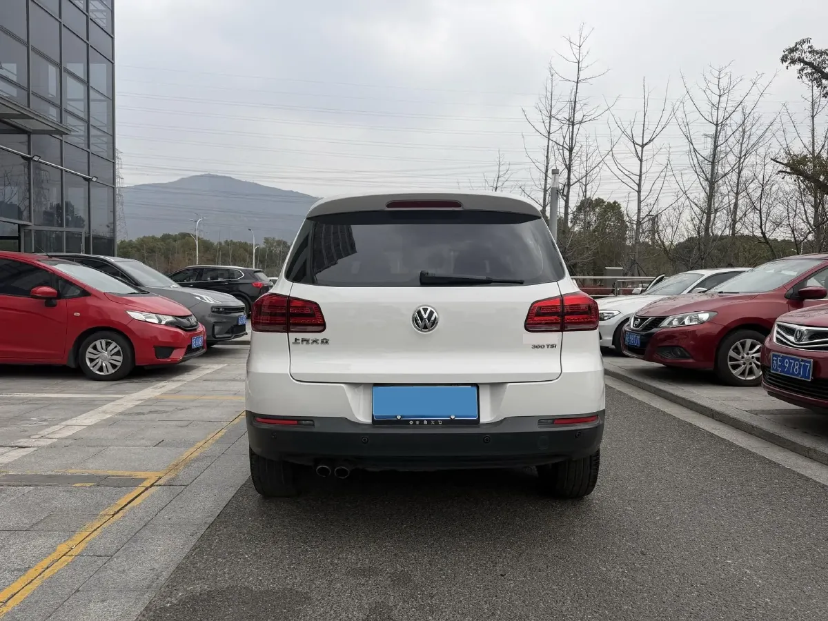 2017 Haval H9 2.0T 190HP L4 8AT,autocango,china used car exporter,china ev exporter,chinese used car exporter,chinese used ev exporter
