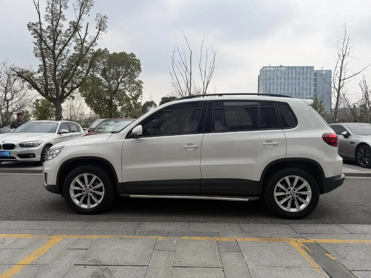 2017 Haval H9 2.0T 190HP L4 8AT,autocango,china used car exporter,china ev exporter,chinese used car exporter,chinese used ev exporter