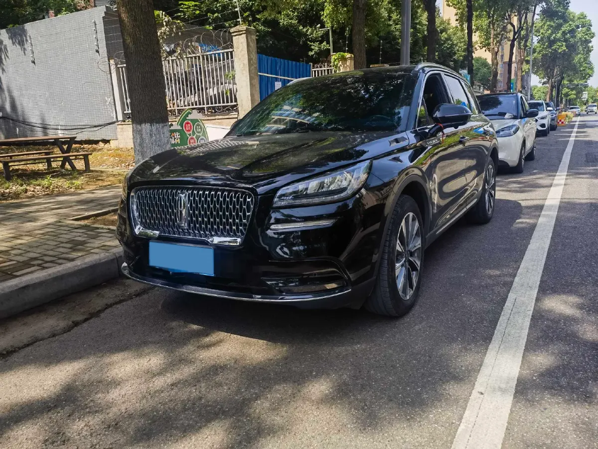 2021 Lincoln Corsair 2.0T 245HP L4 8AT,autocango,china used car exporter,china ev exporter,chinese used car exporter,chinese used ev exporter