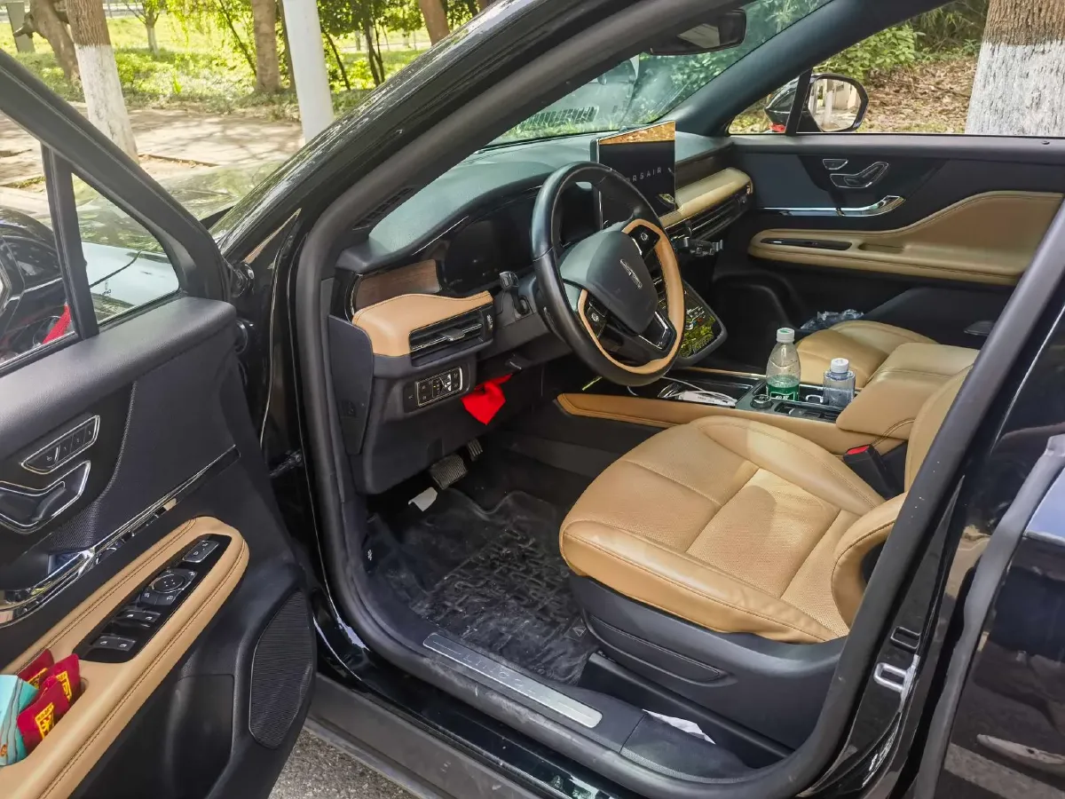 2021 Lincoln Corsair 2.0T 245HP L4 8AT,autocango,china used car exporter,china ev exporter,chinese used car exporter,chinese used ev exporter