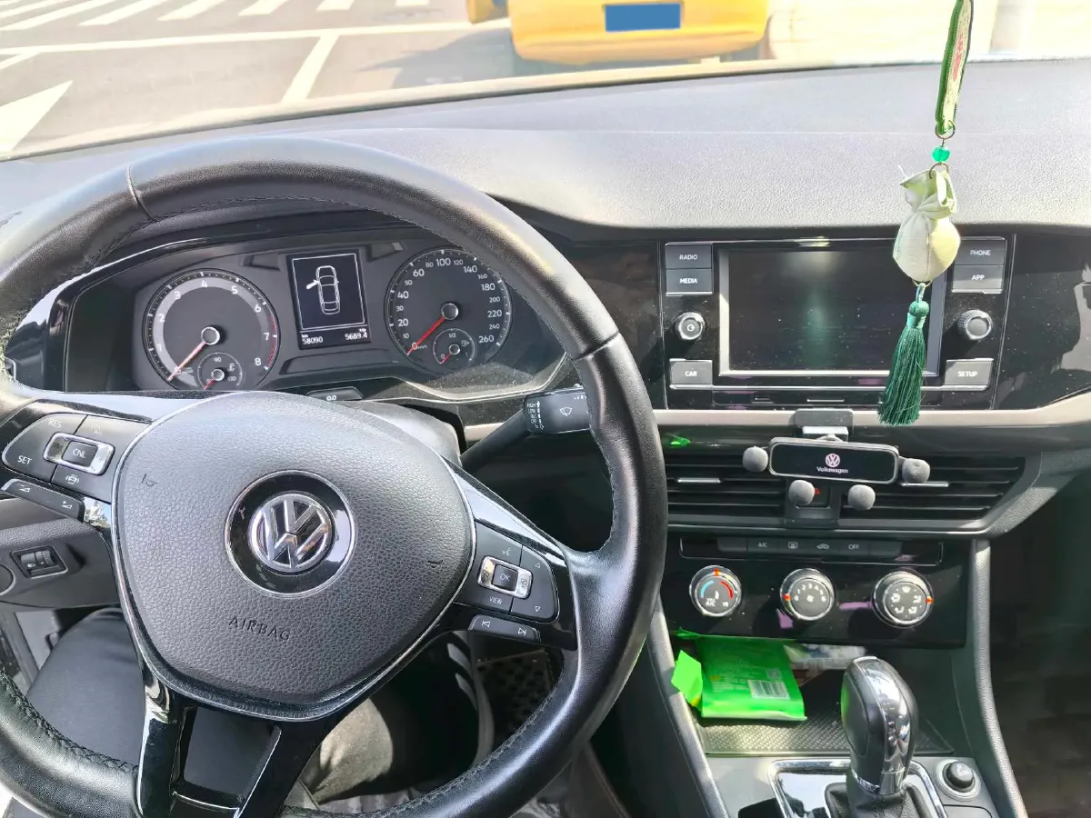 2020 Volkswagen Bora 1.5L 113HP L4 6AT,autocango,china used car exporter,china ev exporter,chinese used car exporter,chinese used ev exporter