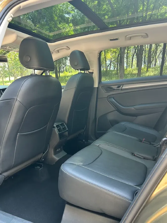 2018 Skoda Kodiak 1.8T 180HP L4 7DCT,autocango,china used car exporter,china ev exporter,chinese used car exporter,chinese used ev exporter