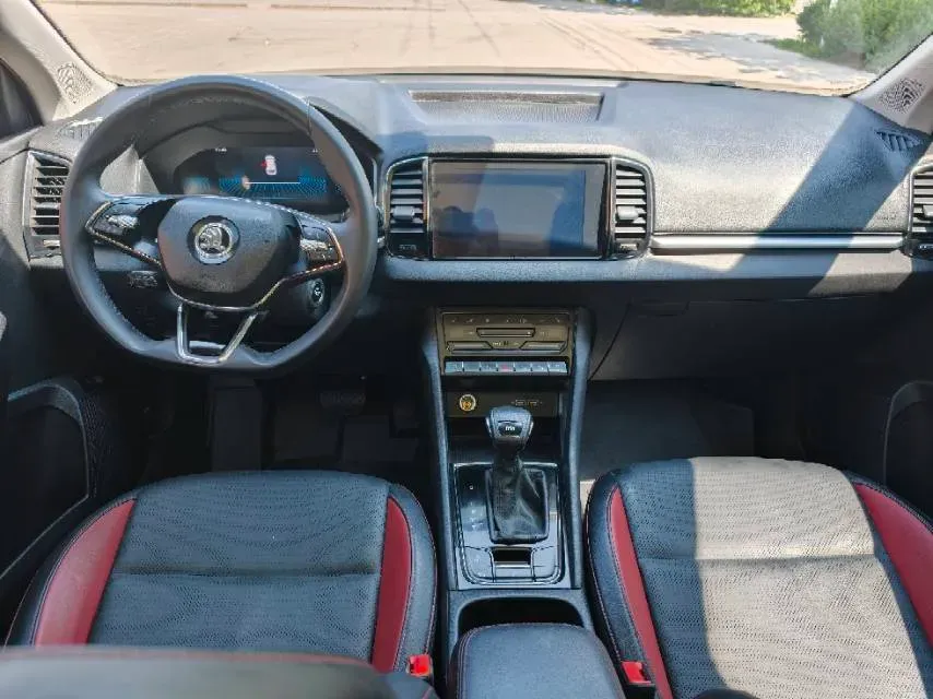 2022 Skoda Karoq 1.4T 150HP L4 7DCT,autocango,china used car exporter,china ev exporter,chinese used car exporter,chinese used ev exporter