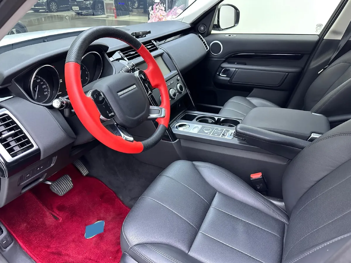 2019 Land Rover Discovery 2.0T 300HP L4 8AT,autocango,china used car exporter,china ev exporter,chinese used car exporter,chinese used ev exporter