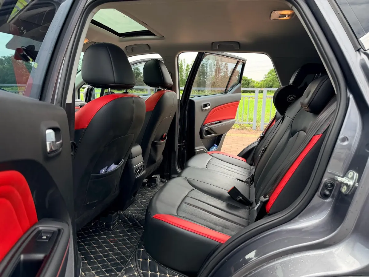 2021 GAC Trumpchi GS3 1.5T 169HP L4 6AT,autocango,china used car exporter,china ev exporter,chinese used car exporter,chinese used ev exporter