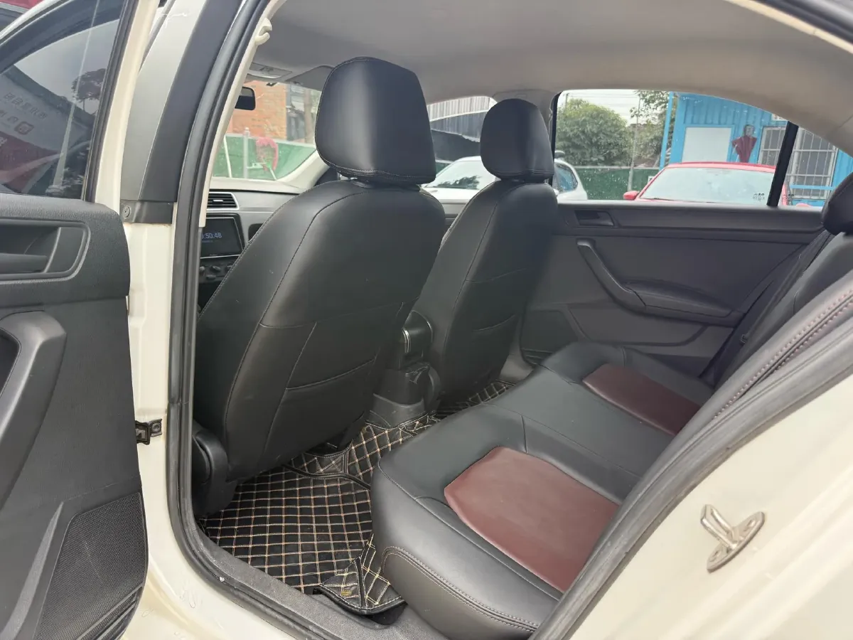 2019 SWM G01 1.5T 156HP L4 6AT,autocango,china used car exporter,china ev exporter,chinese used car exporter,chinese used ev exporter