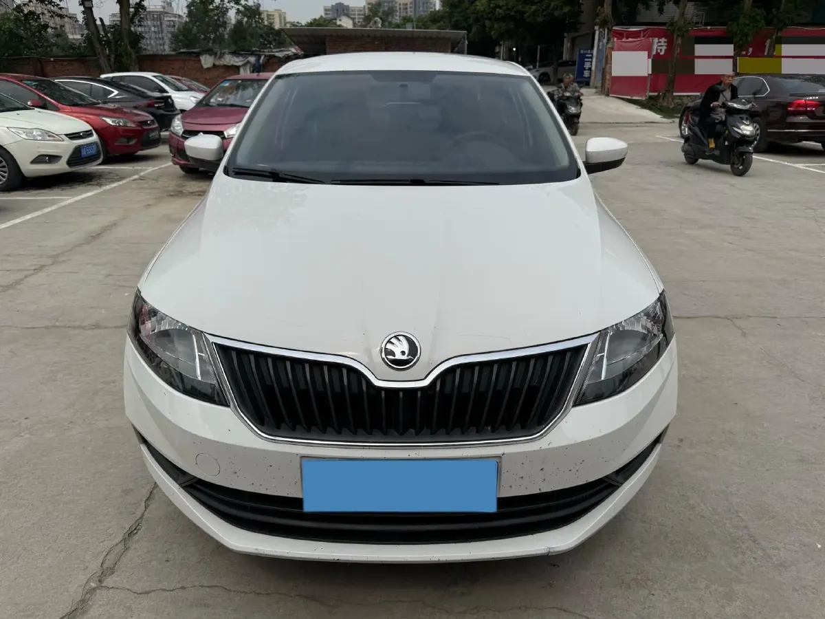2019 SWM G01 1.5T 156HP L4 6AT,autocango,china used car exporter,china ev exporter,chinese used car exporter,chinese used ev exporter