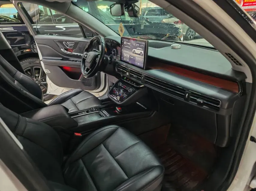 2021 Lincoln Corsair 2.0T 245HP L4 8AT,autocango,china used car exporter,china ev exporter,chinese used car exporter,chinese used ev exporter