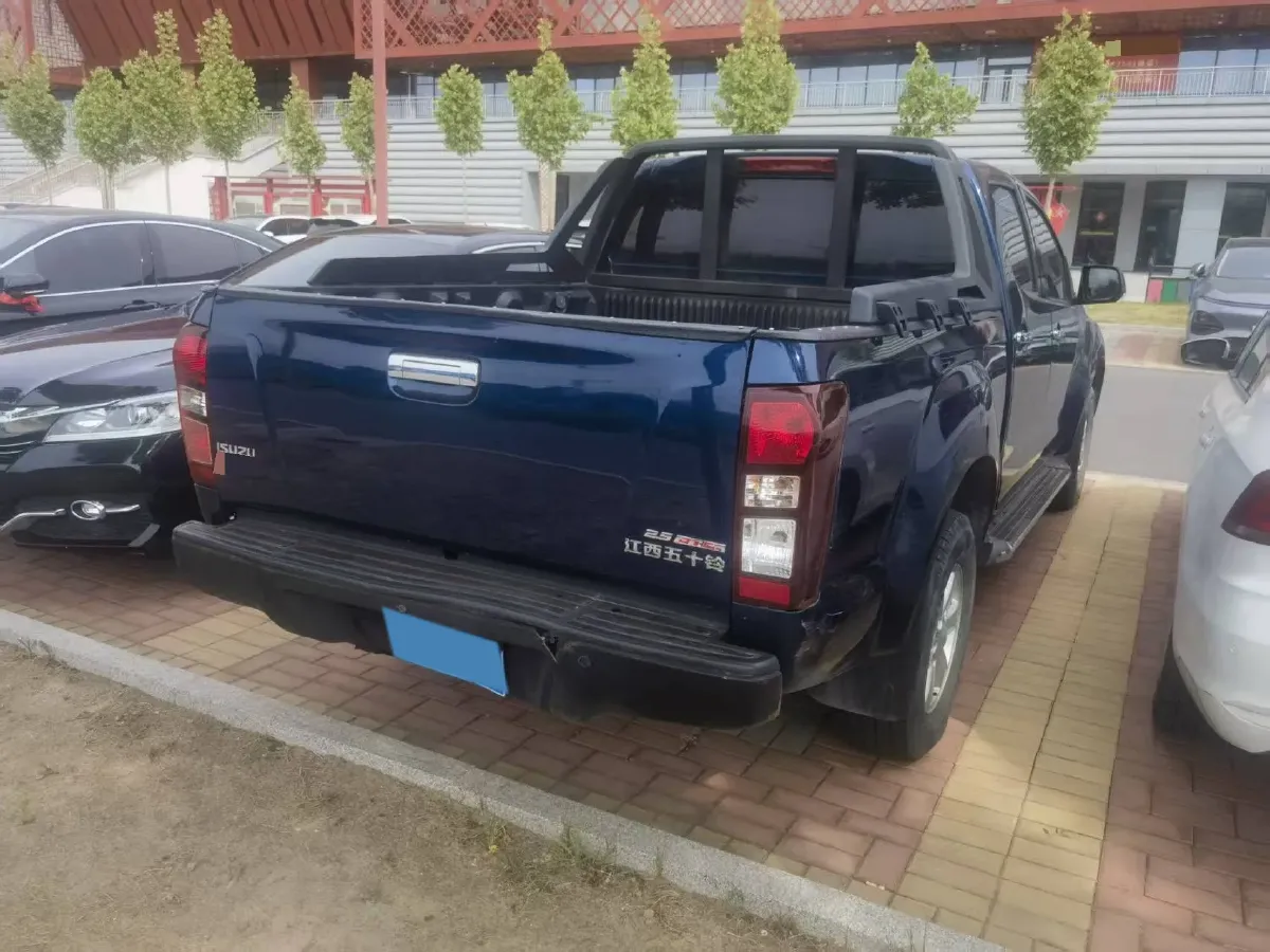 2020 Isuzu LingTuo 2.5T 150HP L4 6MT,autocango,china used car exporter,china ev exporter,chinese used car exporter,chinese used ev exporter
